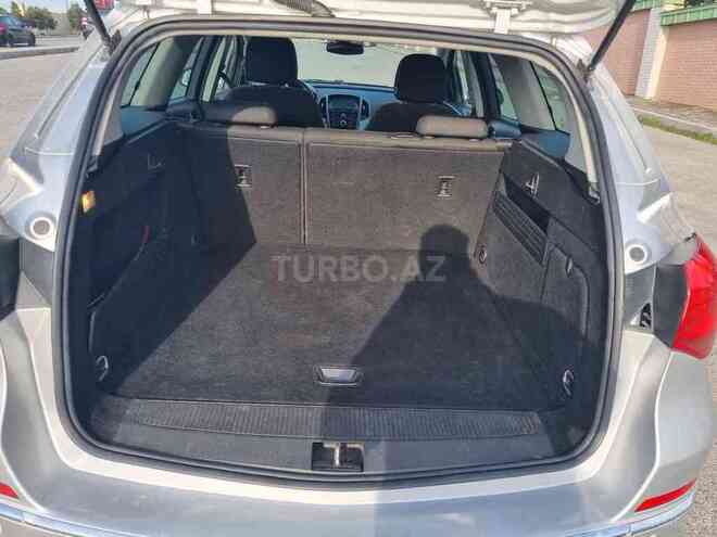 Opel Astra 2013, 211,700 km - 1.4 l - Bakı