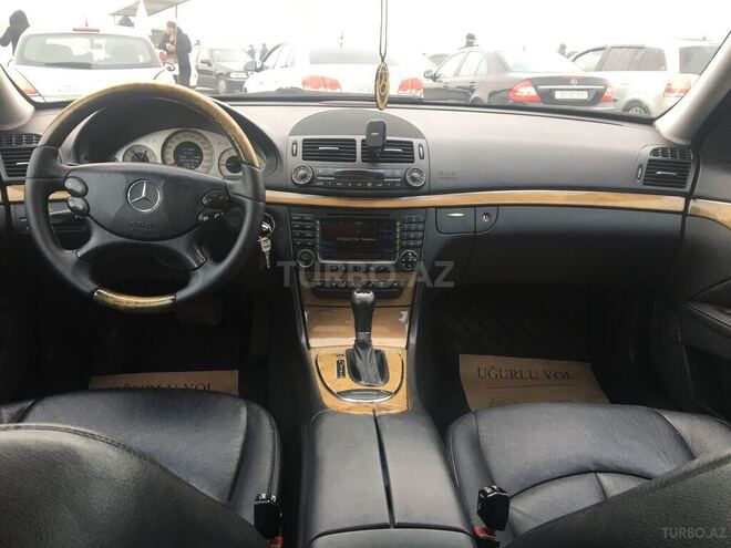 Mercedes E 320 2007, 264,100 km - 3.0 l - Bakı