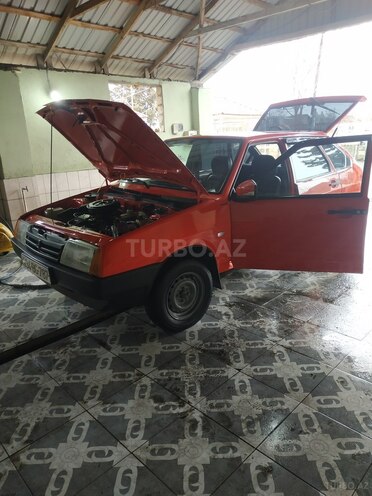 LADA (VAZ) 2109 1989, 200,000 km - 1.6 l - Qax