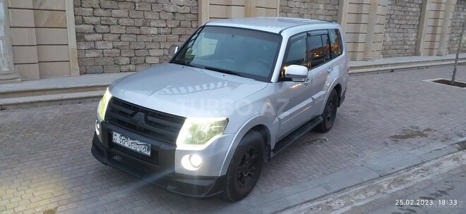 Mitsubishi Pajero 2007, 290,036 km - 3.0 l - Bakı