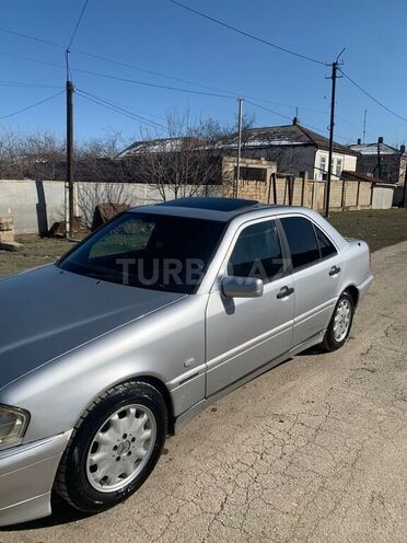 Mercedes C 230 1997, 495,000 km - 2.3 l - Quba