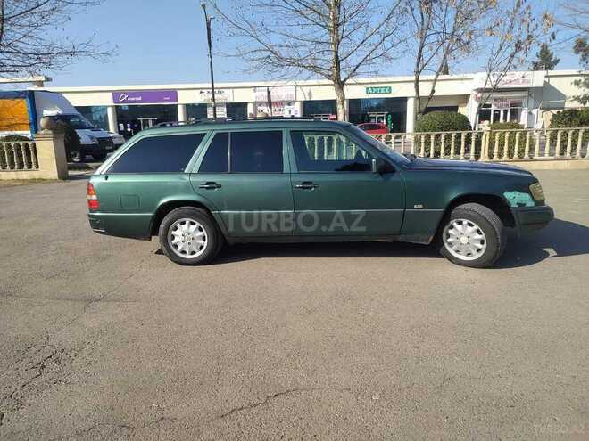 Mercedes E 200 1995, 255,555 km - 2.0 l - Saatlı