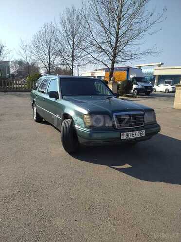 Mercedes E 200 1995, 255,555 km - 2.0 l - Saatlı