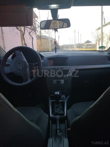 Opel Astra 2004, 182,000 km - 1.4 л - Bakı