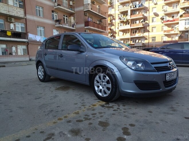 Opel Astra 2004, 182,000 km - 1.4 л - Bakı