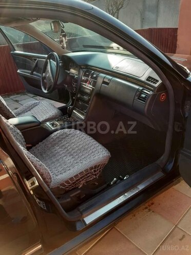 Mercedes E 270 2000, 50,000 km - 2.7 l - Bakı