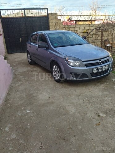 Opel Astra 2004, 182,000 km - 1.4 л - Bakı
