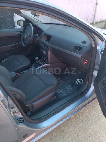 Opel Astra 2004, 182,000 km - 1.4 л - Bakı