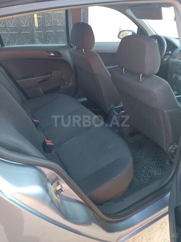 Opel Astra 2004, 182,000 km - 1.4 л - Bakı