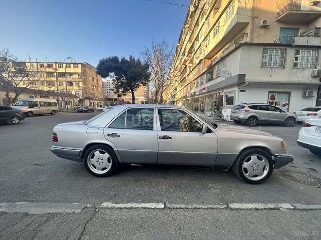 Mercedes E 220 1994, 500,250 km - 2.2 л - Bakı