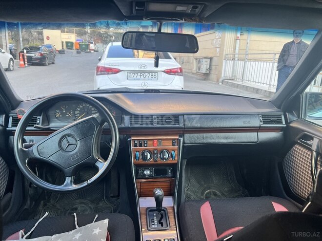 Mercedes E 220 1994, 500,250 km - 2.2 л - Bakı