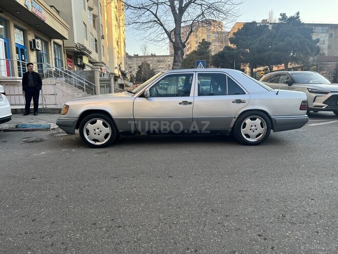 Mercedes E 220 1994, 500,250 km - 2.2 л - Bakı