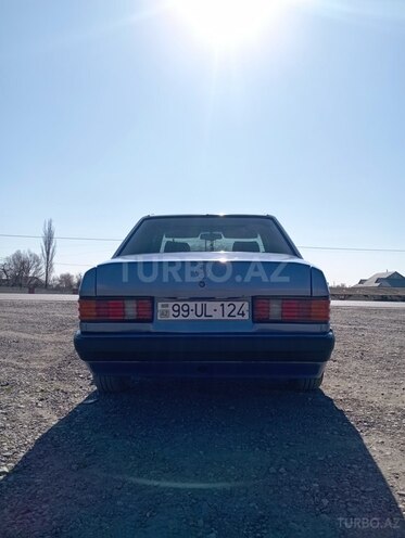 Mercedes 190 1989, 266,366 km - 2.0 l - Saatlı