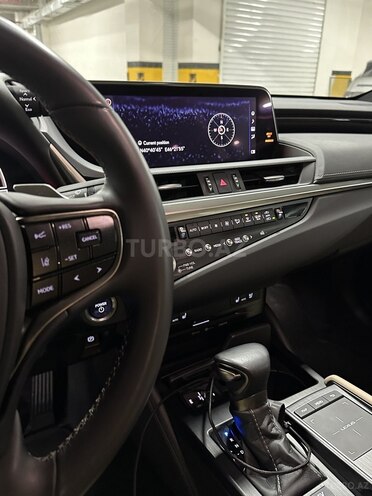 Lexus ES 300h 2021, 44,000 km - 2.5 л - Bakı