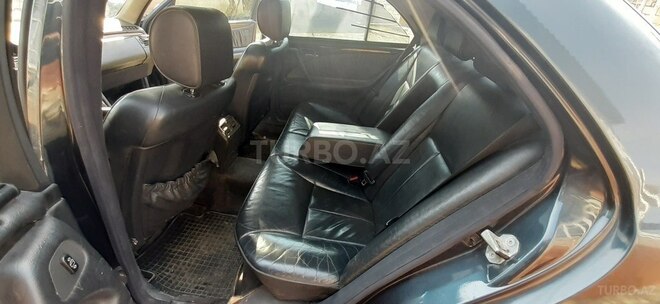 Mercedes E 220 1999, 468,000 km - 2.2 l - Masallı