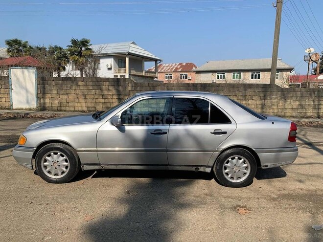 Mercedes C 180 1995, 353,300 km - 1.8 l - Masallı