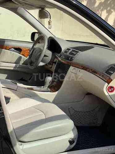 Mercedes E 240 2003, 297,000 km - 2.6 л - Bakı