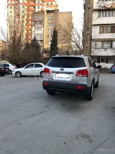 Kia Sorento 2011, 175,000 km - 2.0 l - Bakı