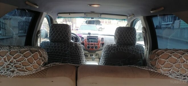 Toyota Fortuner 2006, 309,363 km - 2.7 l - Yardımlı