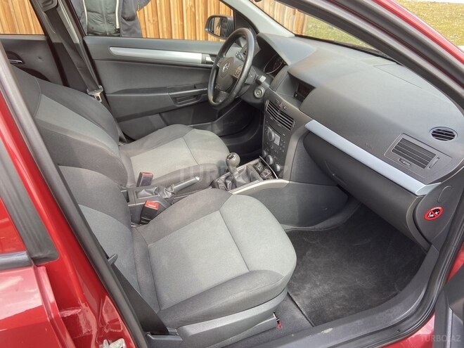 Opel Astra 2006, 132,000 km - 1.4 l - Zaqatala