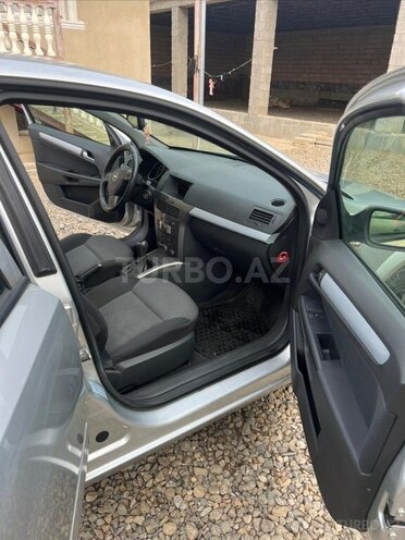 Opel Astra 2006, 181,000 km - 1.4 l - Bakı