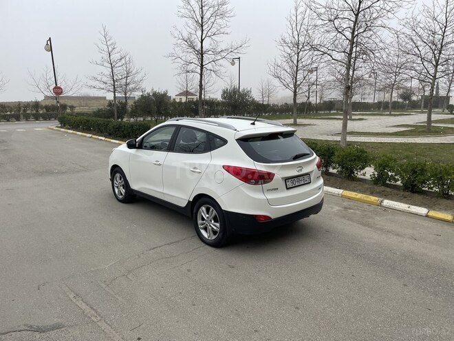Hyundai ix35 2012, 231,200 km - 2.0 л - Bakı