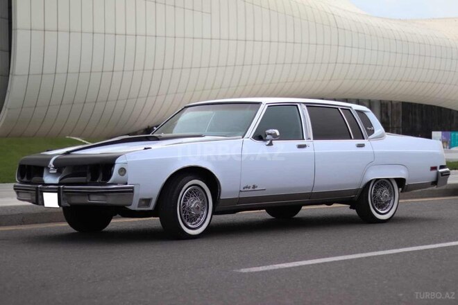 Oldsmobile Ninety Eight Regency