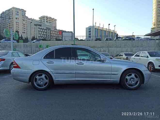 Mercedes C 240 2000, 220,000 km - 2.4 l - Bakı