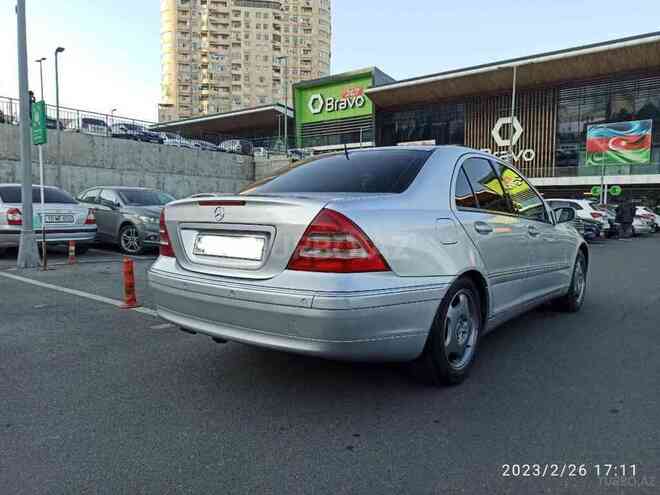 Mercedes C 240 2000, 220,000 km - 2.4 l - Bakı