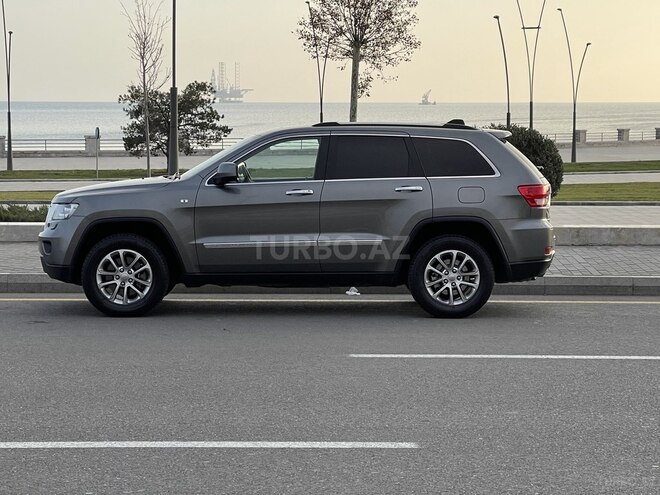 Jeep Grand Cherokee 2012, 275,000 km - 3.0 л - Bakı