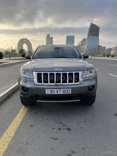Jeep Grand Cherokee 2012, 275,000 km - 3.0 л - Bakı