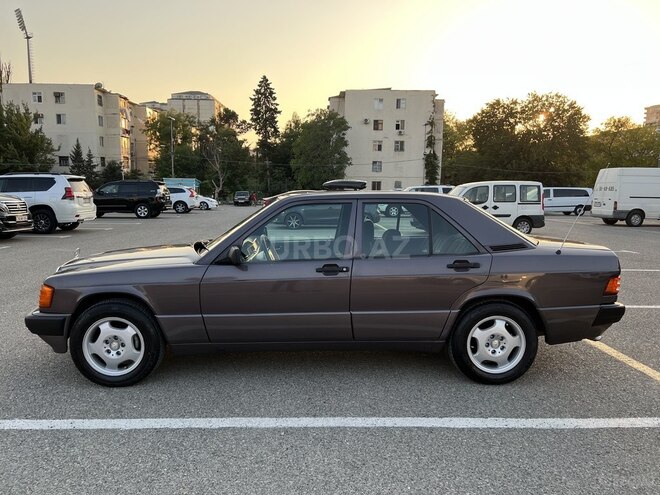 Mercedes 190 1993, 260,000 km - 1.8 l - Bakı