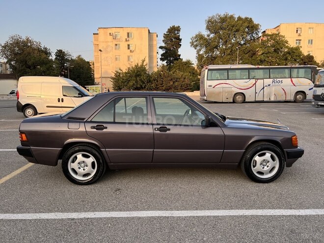 Mercedes 190 1993, 260,000 km - 1.8 l - Bakı