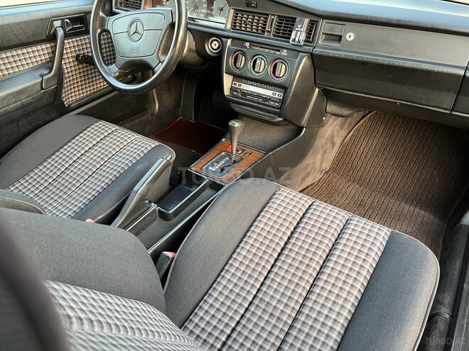 Mercedes 190 1993, 260,000 km - 1.8 l - Bakı