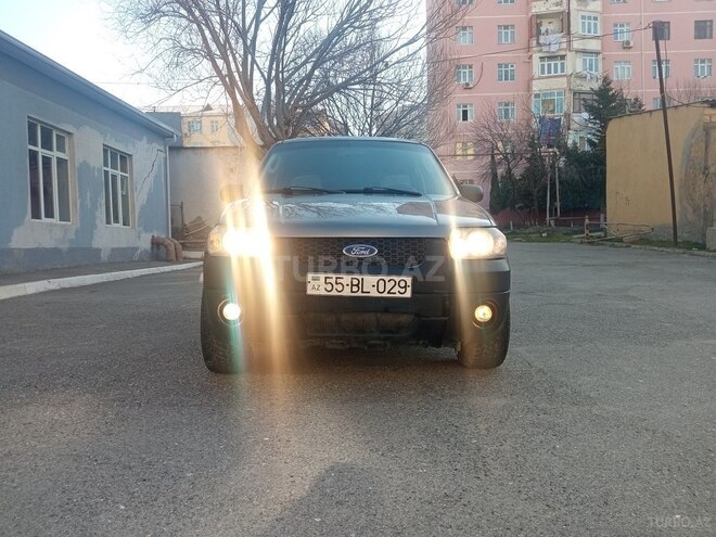 Ford Escape 2005, 250,000 km - 2.3 l - Sumqayıt
