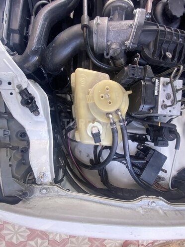 Mercedes E 220 2001, 330,000 km - 2.2 л - Bakı