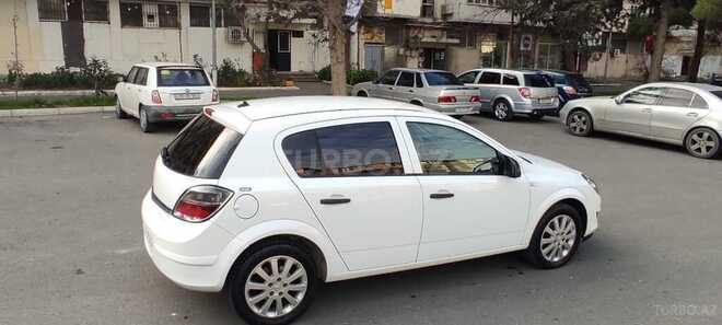 Opel Astra 2010, 143,000 km - 1.3 l - Bakı