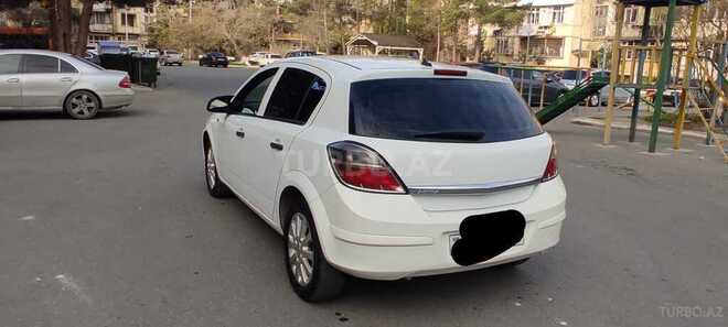 Opel Astra 2010, 143,000 km - 1.3 l - Bakı