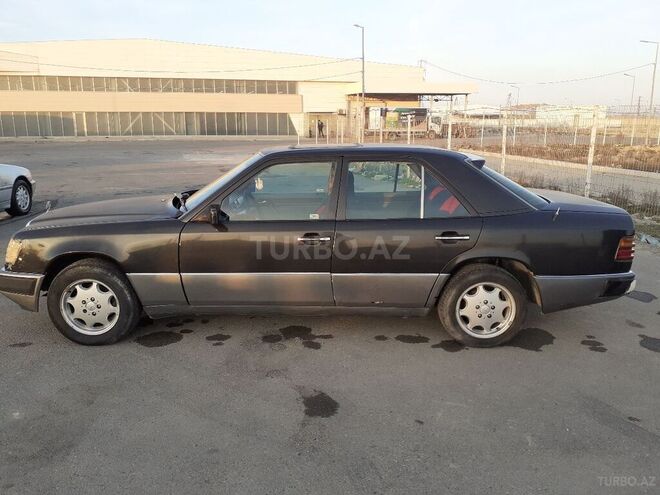 Mercedes E 250 1991, 700,000 km - 2.5 l - Bakı