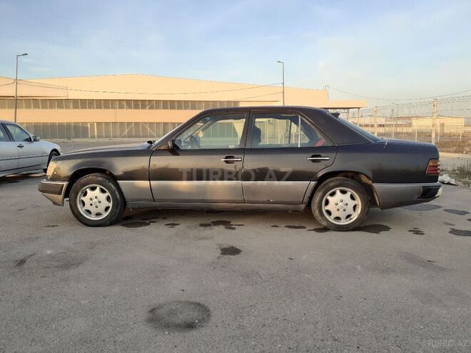 Mercedes E 250 1991, 700,000 km - 2.5 l - Bakı