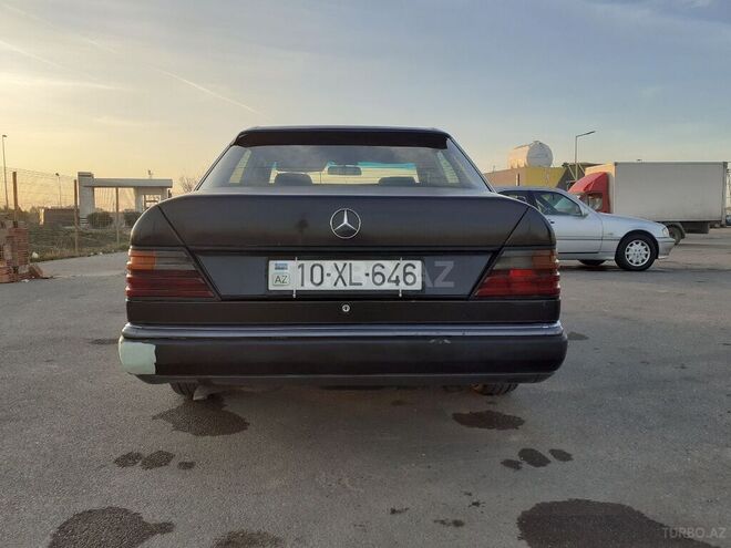 Mercedes E 250 1991, 700,000 km - 2.5 l - Bakı