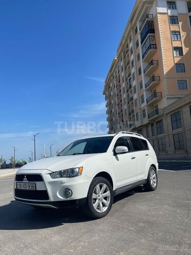 Mitsubishi Outlander 2010, 147,000 km - 3.0 l - Sumqayıt