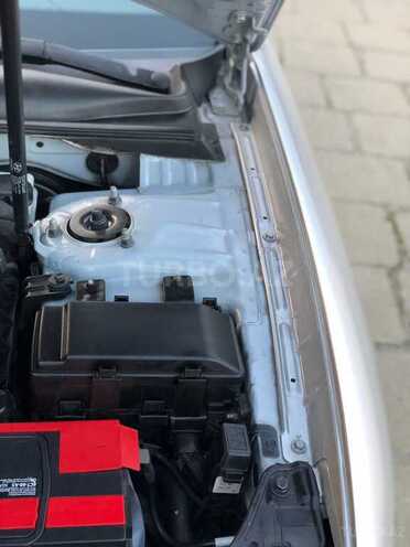 Hyundai Sonata 2008, 168,965 km - 2.0 л - Salyan