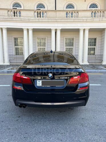 BMW 528 2015, 248,000 km - 2.0 л - Bakı