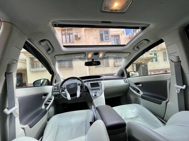 Toyota Prius 2010, 134,000 km - 1.8 л - Bakı
