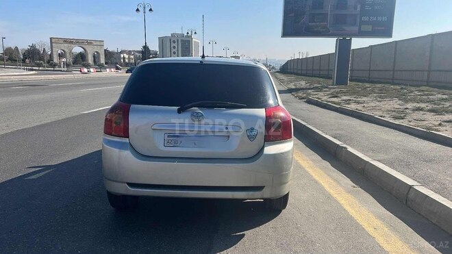 Toyota Corolla 2005, 324,000 km - 1.4 л - Bakı