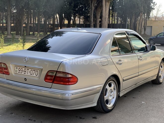 Mercedes E 280 2002, 330,000 km - 2.8 l - Tovuz