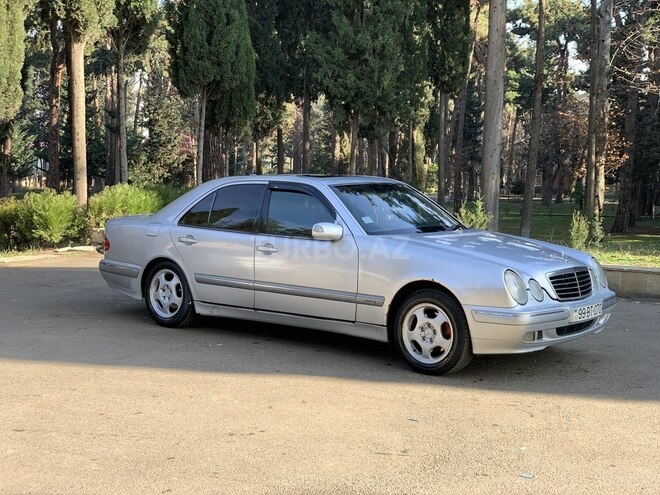 Mercedes E 280 2002, 330,000 km - 2.8 l - Tovuz