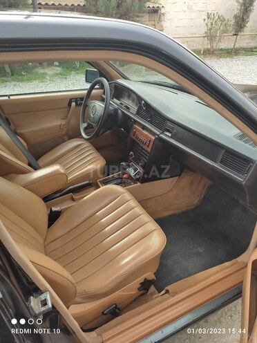 Mercedes 190 1992, 367 km - 2.3 l - Bakı