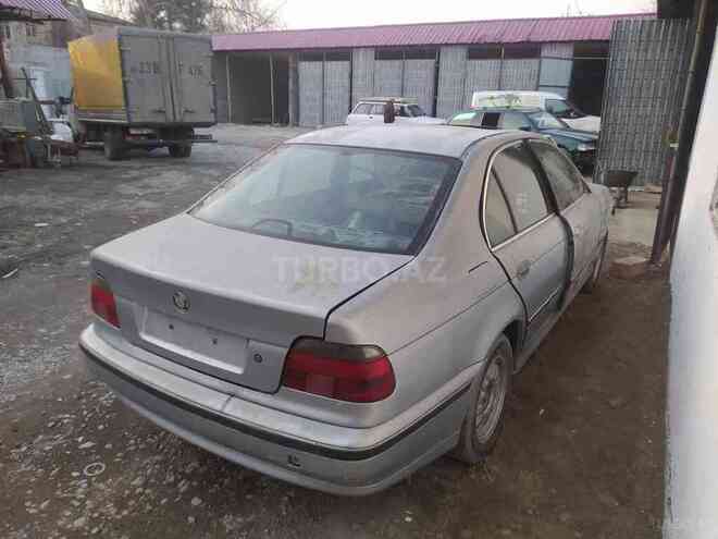 BMW 525 1998, 134,587 km - 2.5 l - Göyçay